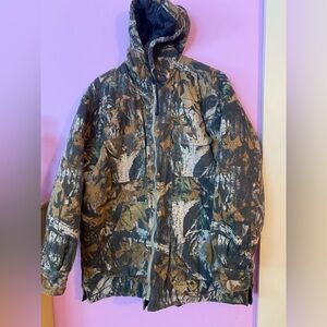 Men’s Hooded Camo Hunting Jacket
